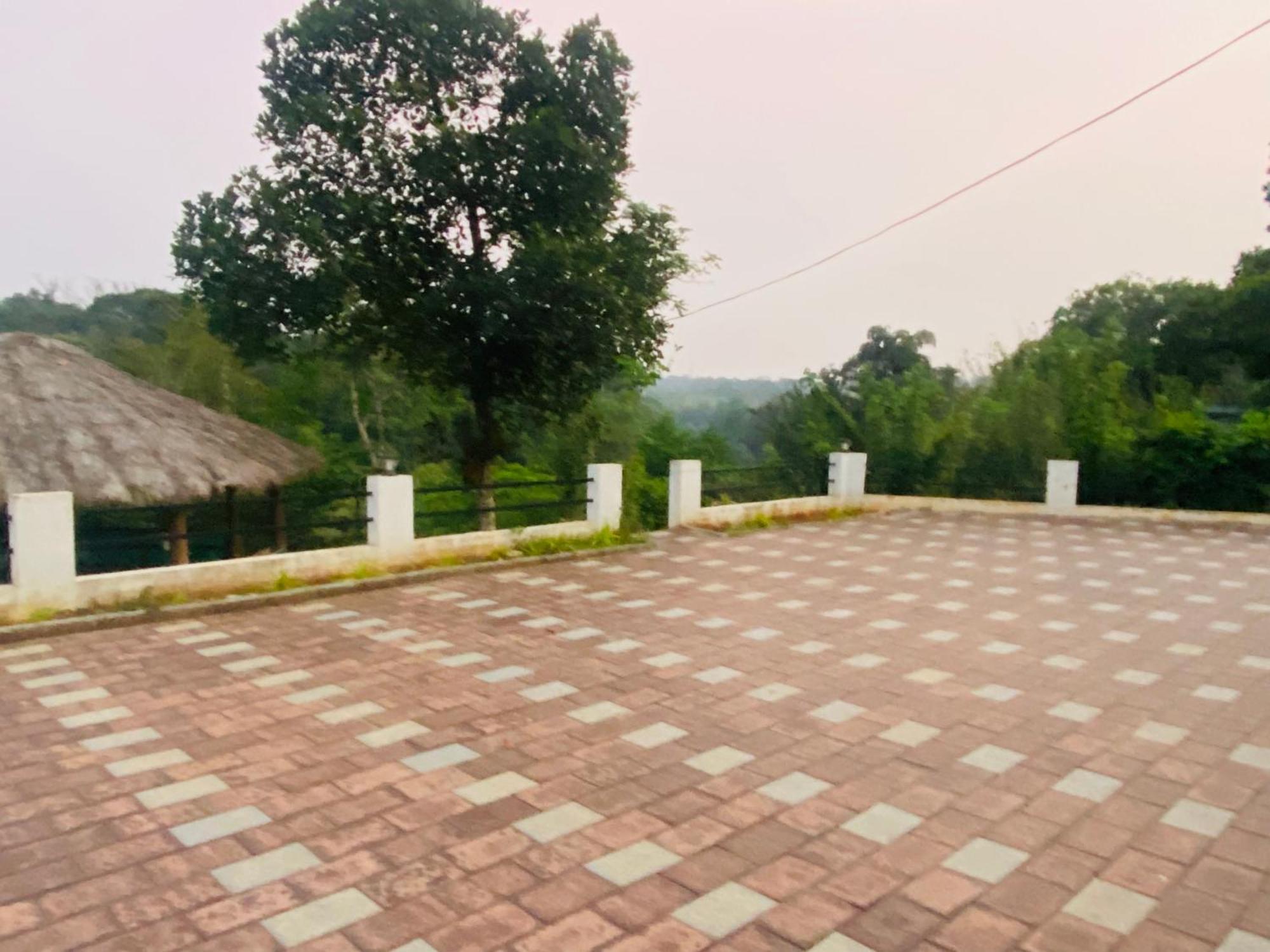 Happydays Hut Villa Mananthavady Ngoại thất bức ảnh